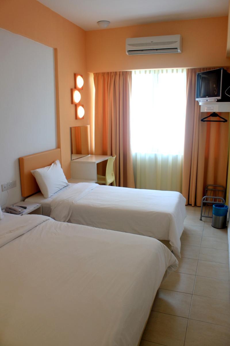 Yy38 Hotel Куала-Лумпур Экстерьер фото